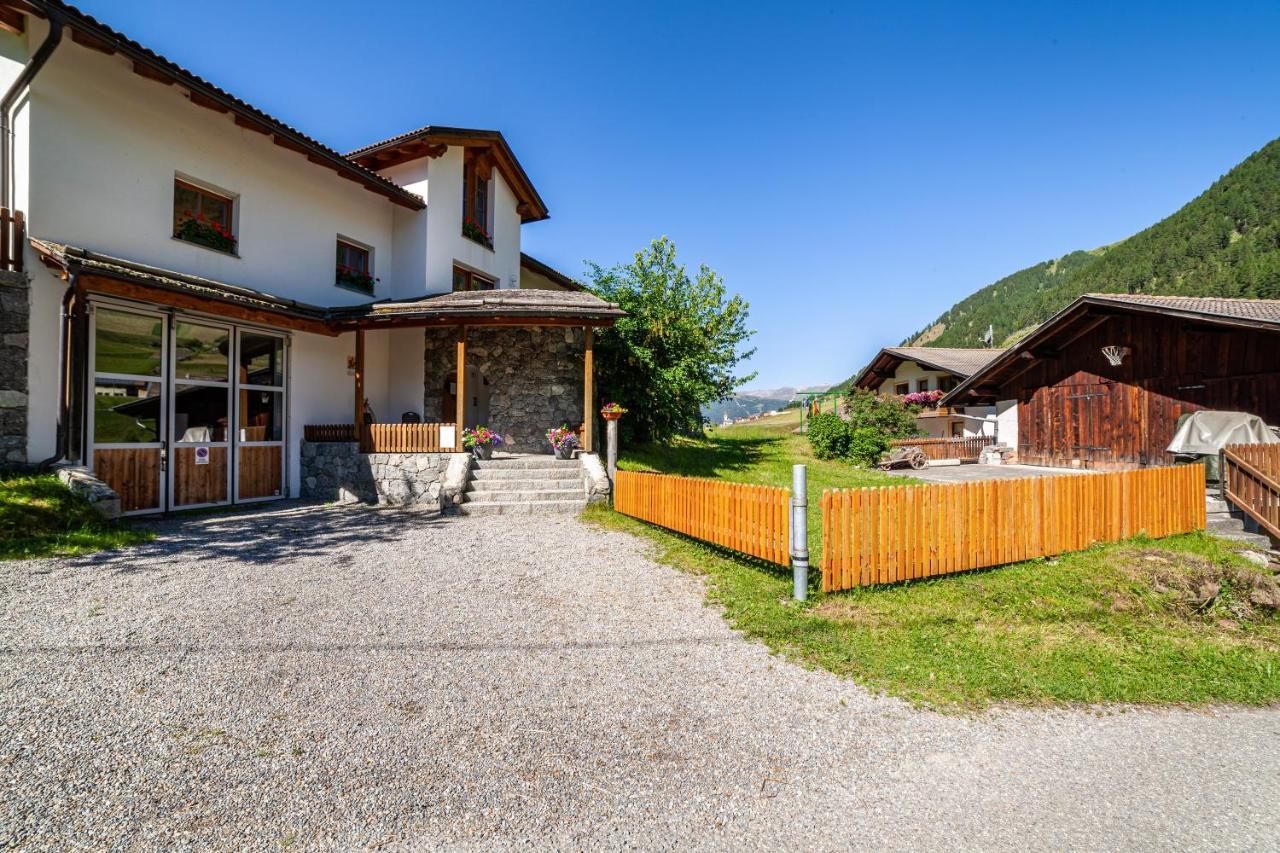 Rieglhof Apartment Kuekennest Caprone Екстер'єр фото